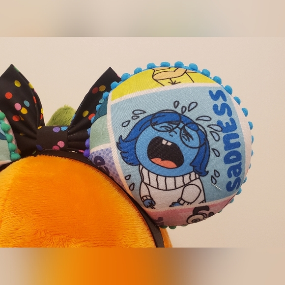 🆕️🟡Inside🔵Out🟢Mouse🟣Ears🔴 - Picture 4 of 6